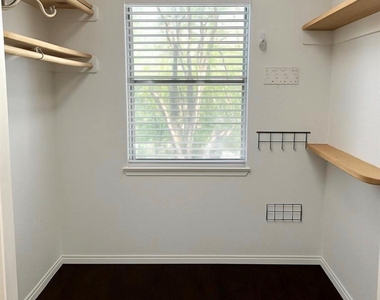 14401 Misty Meadow Ln - Photo Thumbnail 13