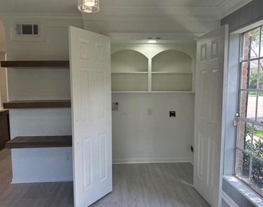 14401 Misty Meadow Ln - Photo Thumbnail 9