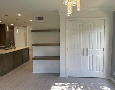 14401 Misty Meadow Ln - Photo Thumbnail 8