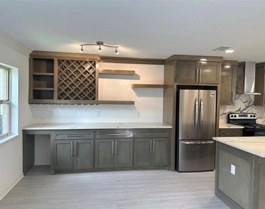 14401 Misty Meadow Ln - Photo Thumbnail 6