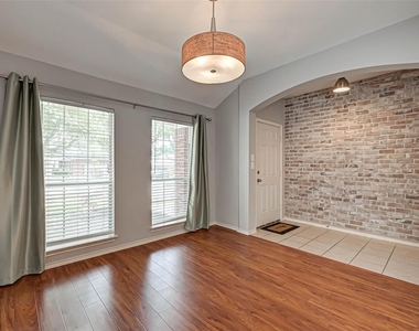 7306 Autumn Aspen Ln - Photo Thumbnail 12