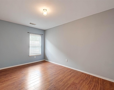 7306 Autumn Aspen Ln - Photo Thumbnail 10