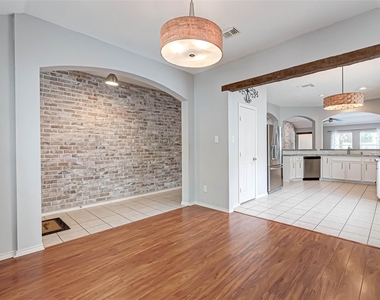 7306 Autumn Aspen Ln - Photo Thumbnail 7
