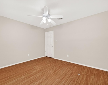 16715 Red Falls Circle - Photo Thumbnail 20