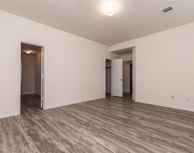 24430 Veratti Lane - Photo Thumbnail 4
