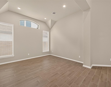 27003 Estella Meadow Lane - Photo Thumbnail 12
