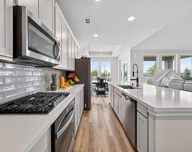 27226 Blue Sand Drive - Photo Thumbnail 9