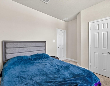 27226 Blue Sand Drive - Photo Thumbnail 20