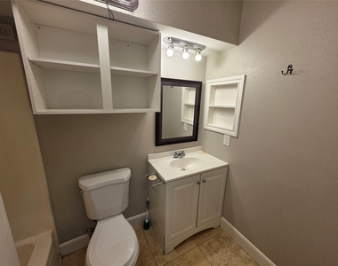 22543 Market Square Lane - Photo Thumbnail 9