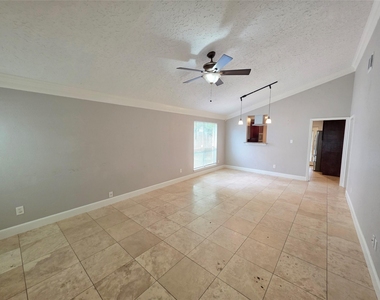 22543 Market Square Lane - Photo Thumbnail 4