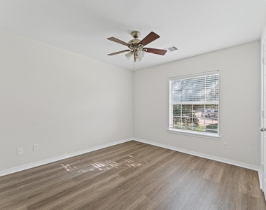 18107 Cypress Mist Court - Photo Thumbnail 10