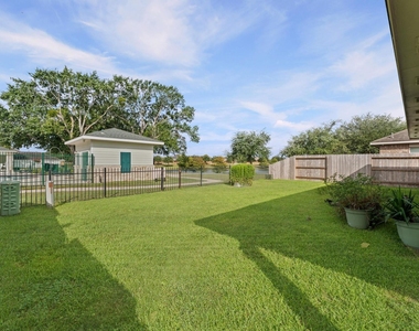 18107 Cypress Mist Court - Photo Thumbnail 13