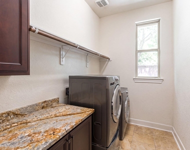18 Sundown Ridge Place - Photo Thumbnail 35