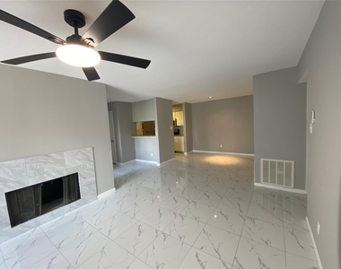 6633 W Airport Boulevard - Photo Thumbnail 2
