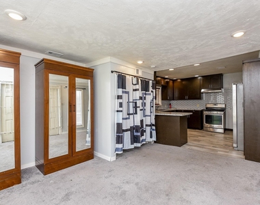 4916 Old Spanish Trail - Photo Thumbnail 11