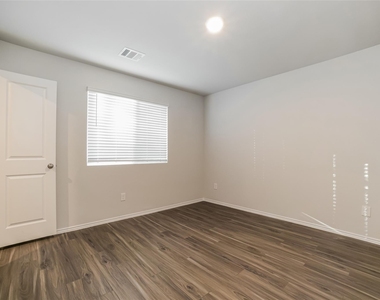 13549 White Ibis Street - Photo Thumbnail 8
