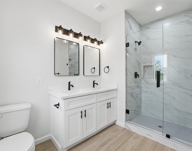 4354 Clover Street - Photo Thumbnail 22