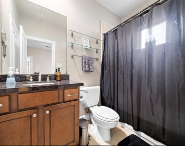 2512 Leeland Street - Photo Thumbnail 11