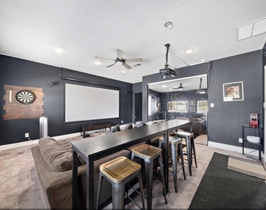 2512 Leeland Street - Photo Thumbnail 8