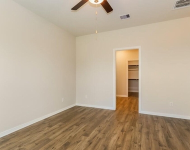 412 San Miguel Creek Drive - Photo Thumbnail 7