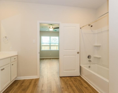 412 San Miguel Creek Drive - Photo Thumbnail 9