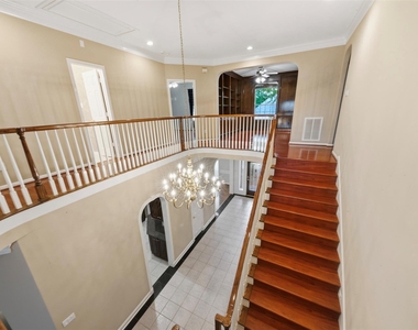 17 Ambleside Crescent Drive - Photo Thumbnail 8