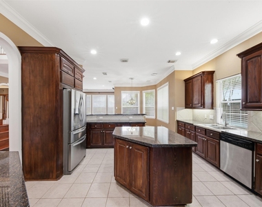17 Ambleside Crescent Drive - Photo Thumbnail 9