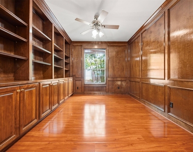 17 Ambleside Crescent Drive - Photo Thumbnail 27
