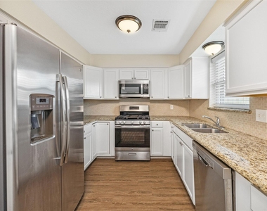 103 Brigadoon Lane - Photo Thumbnail 6