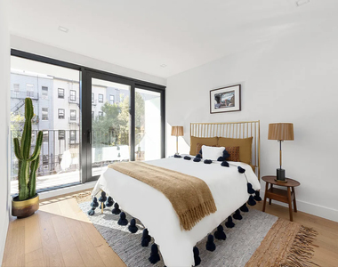 256 North 9th Street - Photo Thumbnail 1