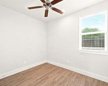 2974 Alice Street - Photo Thumbnail 7