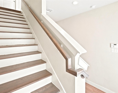 2974 Alice Street - Photo Thumbnail 14