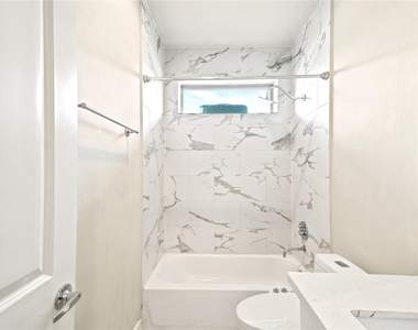 2974 Alice Street - Photo Thumbnail 10