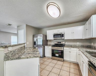 19222 Indian Stone Lane - Photo Thumbnail 5