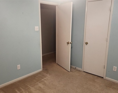 12214 Carriage Oak Circle - Photo Thumbnail 24