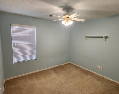 12214 Carriage Oak Circle - Photo Thumbnail 25