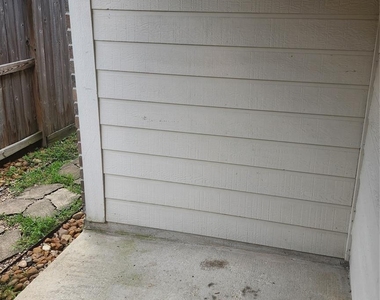 12214 Carriage Oak Circle - Photo Thumbnail 41