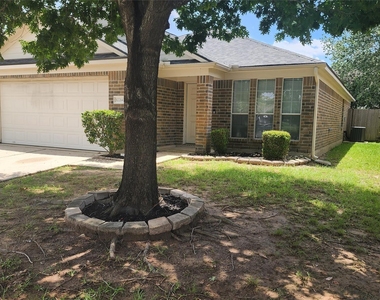 12214 Carriage Oak Circle - Photo Thumbnail 2