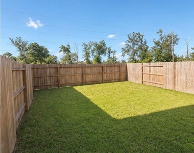 21365 Carosella Drive - Photo Thumbnail 2