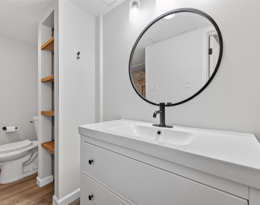 1811 Stoney Brook Drive - Photo Thumbnail 18