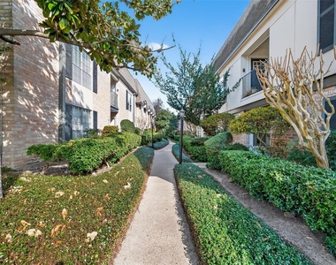 1811 Stoney Brook Drive - Photo Thumbnail 1