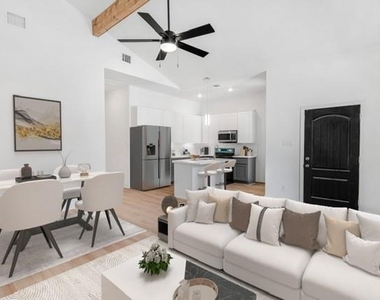 5306 Ridgeway Drive - Photo Thumbnail 3