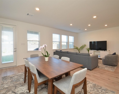 21830 Redwood Bluff Trail - Photo Thumbnail 7
