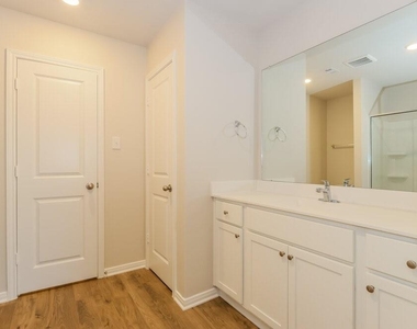 400 San Miguel Creek Drive - Photo Thumbnail 8