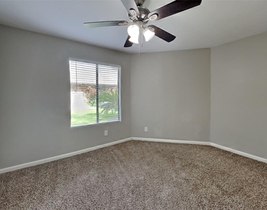 8607 Pines Place Drive - Photo Thumbnail 9