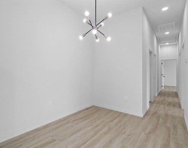 9725 Kerr Street - Photo Thumbnail 22