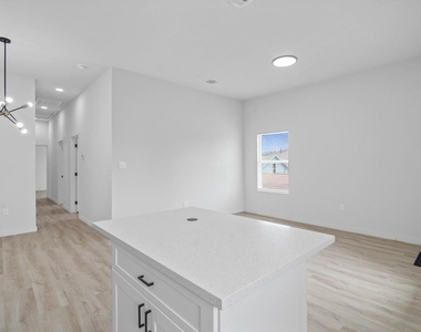9725 Kerr Street - Photo Thumbnail 21