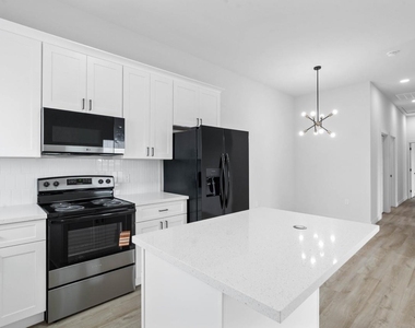 9725 Kerr Street - Photo Thumbnail 20