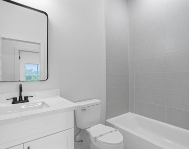 9725 Kerr Street - Photo Thumbnail 31
