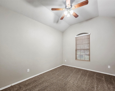 11427 Ryan Court - Photo Thumbnail 11
